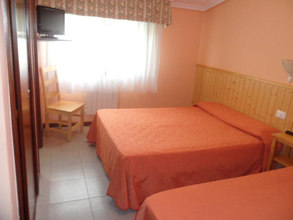 Hostal Alce Hotel นีกรัน ภายนอก รูปภาพ
