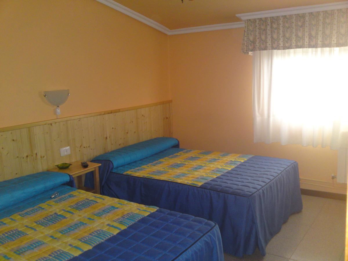Hostal Alce Hotel นีกรัน ภายนอก รูปภาพ